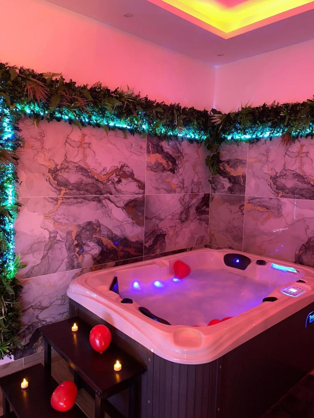 So'Spa Appart' Jacuzzi & Bien-Etre Lingolsheim Bagian luar foto